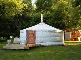 Countryside yurt near Tõrva, hotel Jõgeveste városában