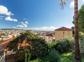 Villa sur les hauteurs de Nice, proche centre