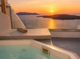 Crater View Suites, Fira Center Caldera Suites with Hot Tubs
