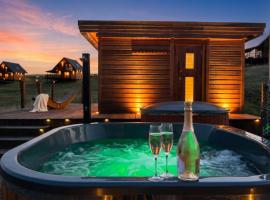 Jotwingia - Domki z Widokiem – hotel w Starych Juchach