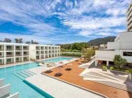 Patong Beach Hotel by See2Sea, hotel u gradu Patong Beach