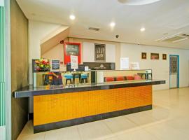 Collection O Near Tanjung Batu Formerly 4orty Inn, hotel u gradu Bintulu