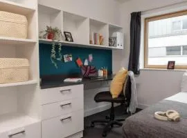 Fitzroy Court near Luton Airport