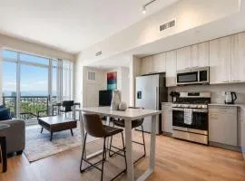 Spacious Harbor Apt with Balcony