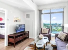 Luxury Apartment In Harbor Point
