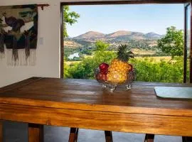 Oppiberg Cottage with River View