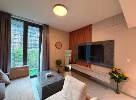 2BR Bohemian Luxury Apt in Al Jada Sharjah -Private - Boulevard