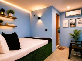 HOTEL - Shree Krishnaa!! Beside to The Railway #Station# !!, khách sạn ở Bhubaneshwar
