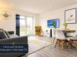 Bridge Court by Sterling Edge - Stylish 1-Bed Apartments with Balcony or Private Garden and Free Onsite Parking