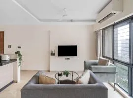Palermo Studio Modern Quiet Prime Spot