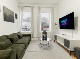 Modern 2BR Retreat with Washer & Dryer - Near Subway & LGA