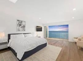 Malibu Beachfront Home with Rock Spa Ocean Views & Huge Deck