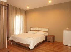 Hotel Ragnar & PM Palace, hótel í Nizhnyaya Alekseyevka