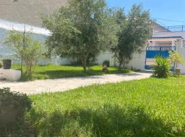 Villa with garden, хотел в Ez Zahra