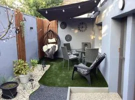 Relax Apartman Garden Terrace