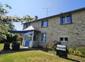 Gîte de France à Liginiac 3 épis - Gîte de France 12 personnes MAE-2093