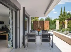 Domizil Relax - Heimathafen mit ruhiger Terrasse, Blick auf Wasserbecken und Garten