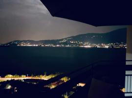 Little Suite On Lake Maggiore, готель у місті Вербанія
