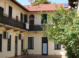La Corte di Crenna - My Place Malpensa, хотел в Галарате