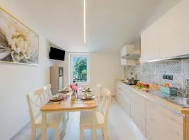 Magnolia Apt - Palazzo Palermo 1817 - Happy Rentals