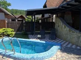 Outbreak 3 bedroom house with outdoor pool, BBQ and dining in Pirita