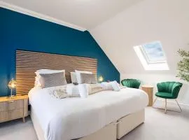 Hot Tub - Parking - Edinburgh Shawfair-Nr Hospital