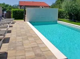 Nice Home In Segotici