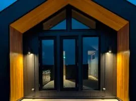 Yukigoya-Snow Cabin for ski in Rusutsu and Niseko