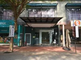 D'Wharf Hotel PD Waterfront
