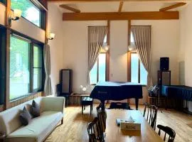 Piano&Stay 小西健二音楽堂～奏でる・泊まる～