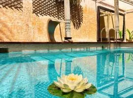 Great Greece Le Convivial Suites