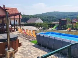 Eplényi Apartmanház