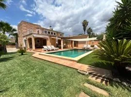 Casa rural, finca rústica con piscina Cas Padrins de Campos, Mallorca