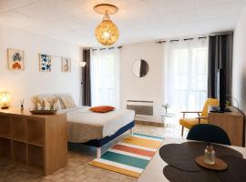 Studio spacieux centre-ville avec ascenseur - Le Bohème, hotell i Digne-Les-Bains