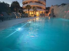 Navis Suites & Spa、マンドレのホテル