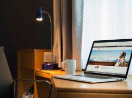 Holiday Inn Express Swindon West by IHG, hotel in Swindon