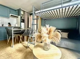 Lovely studio near the old port and train station