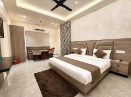 Aaditri Inn
