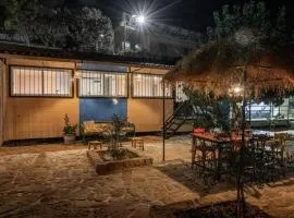 Maison Jwar - Charming Caravan Experience - Unique Summer Getaway