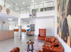Emirates Hotel, khách sạn ở Ondangwa