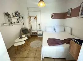 The Nest - Cozy Stay in Arcadia