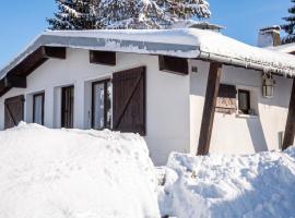 Chalet charmant à Métabief avec vue sur montagnes, hotel u gradu Metabief