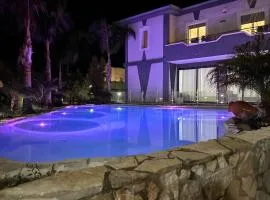 Charming Villa in Fontane Bianche with Private Pool