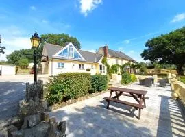 The Old Dairy With Indoor Pool In Devon