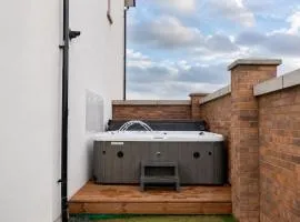 Hot Tub - Parking - Edinburgh Shawfair-Nr Hospital
