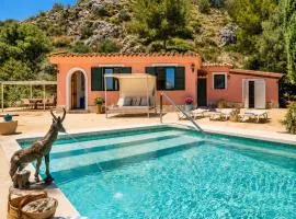 AGUAIT II - VILLA WITH PRIVATE MOUNTAIN PATH-BEACH APPROX 5 MIN WALKING BEACH,property belong Puerto Pollensa Villas and apartments