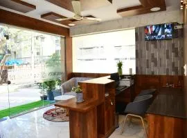 Deluxe AC Room in 4BHK Corporate service Aparment Manyata Tech Park