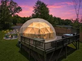 Sky Dome - Romantic Stay, Hot Tub, Wi-Fi, AC & Heat
