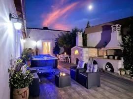 Villa Asterousia with Private Night Spa, BBQ & Lounge