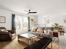 3BR Hot Tub Retreat Near Wineries & Shenandoah